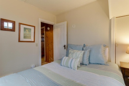 Arnold Beach House - Lower Level image 8